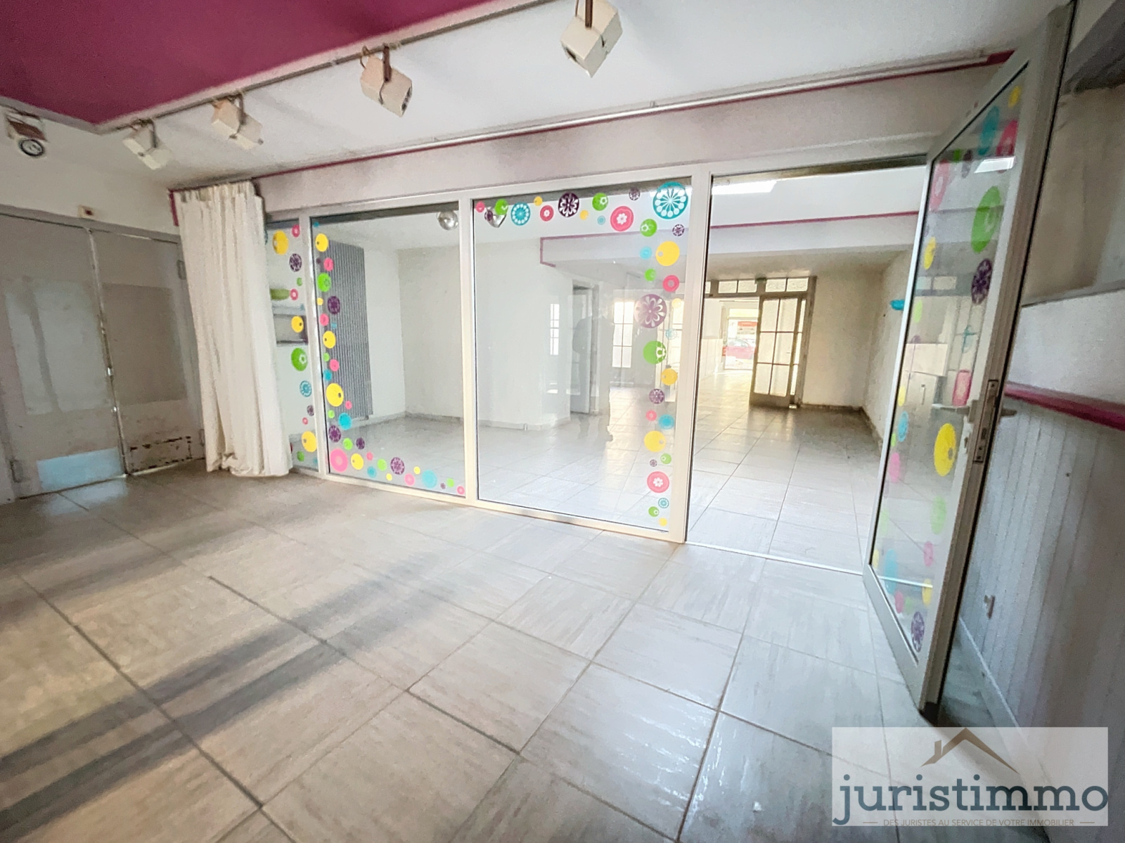 Image_9, Immeuble, Valréas, ref :479