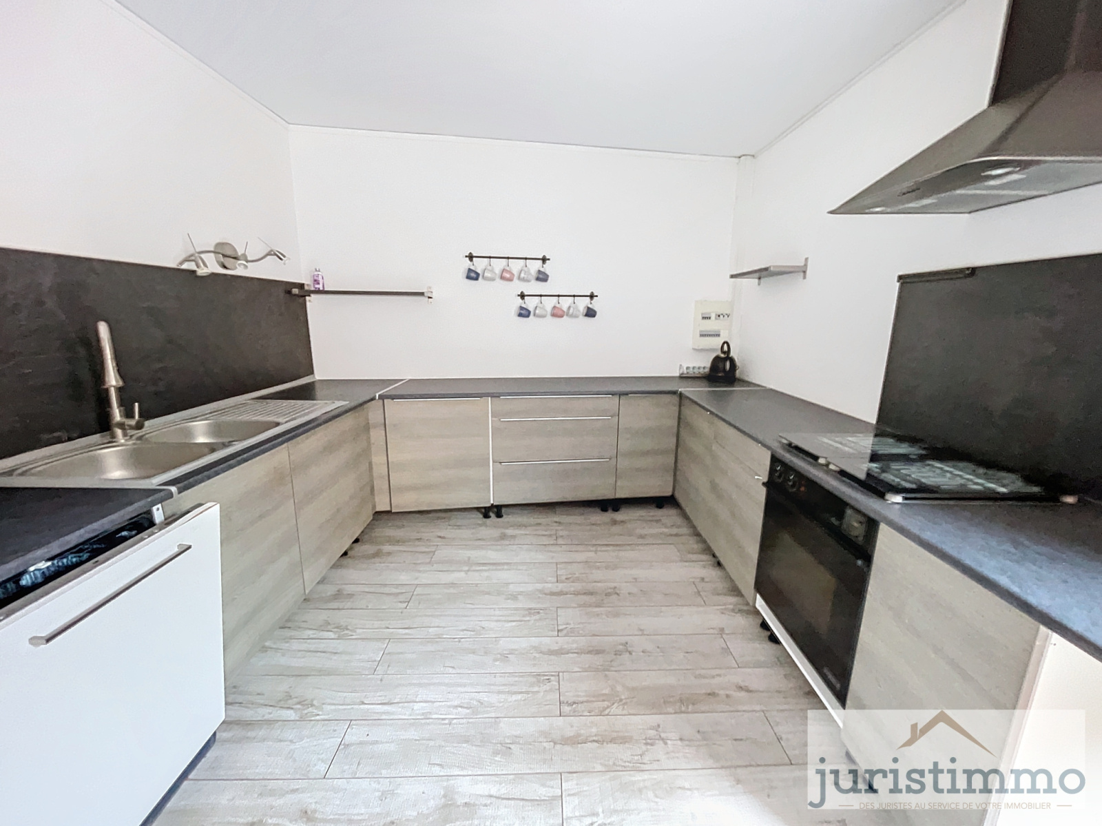 Image_35, Immeuble, Valréas, ref :479