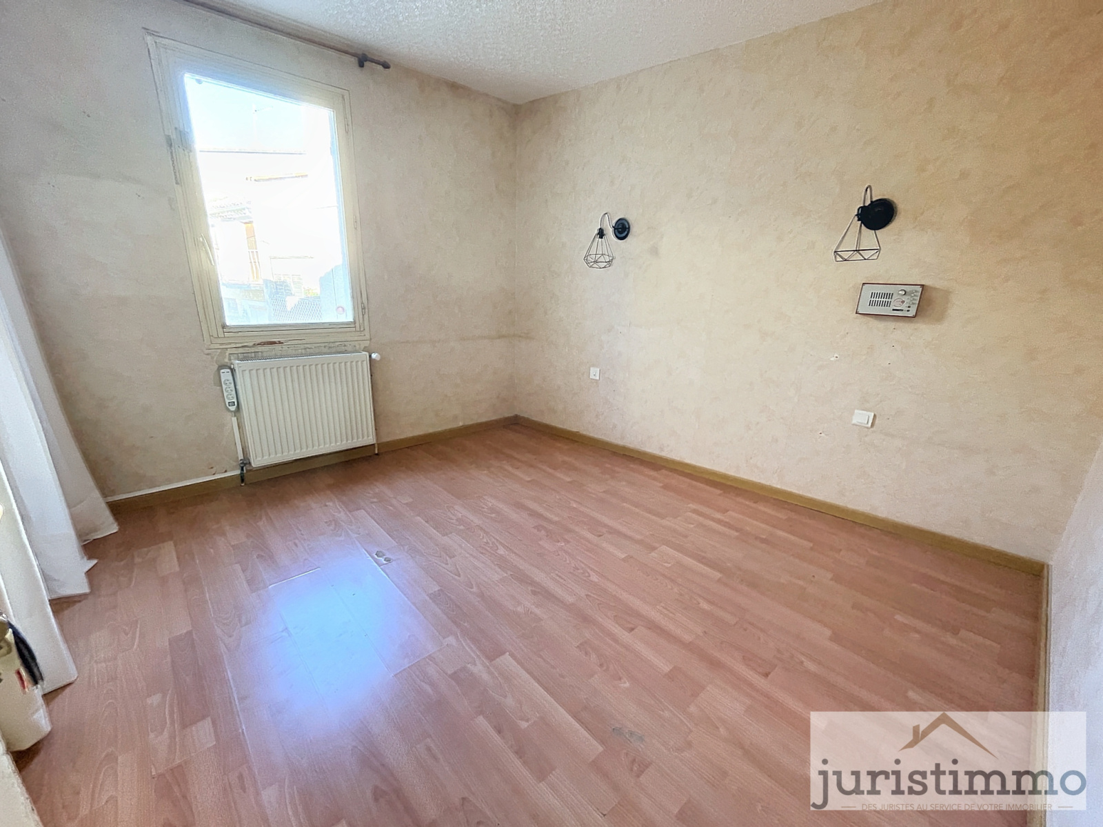 Image_32, Immeuble, Valréas, ref :479