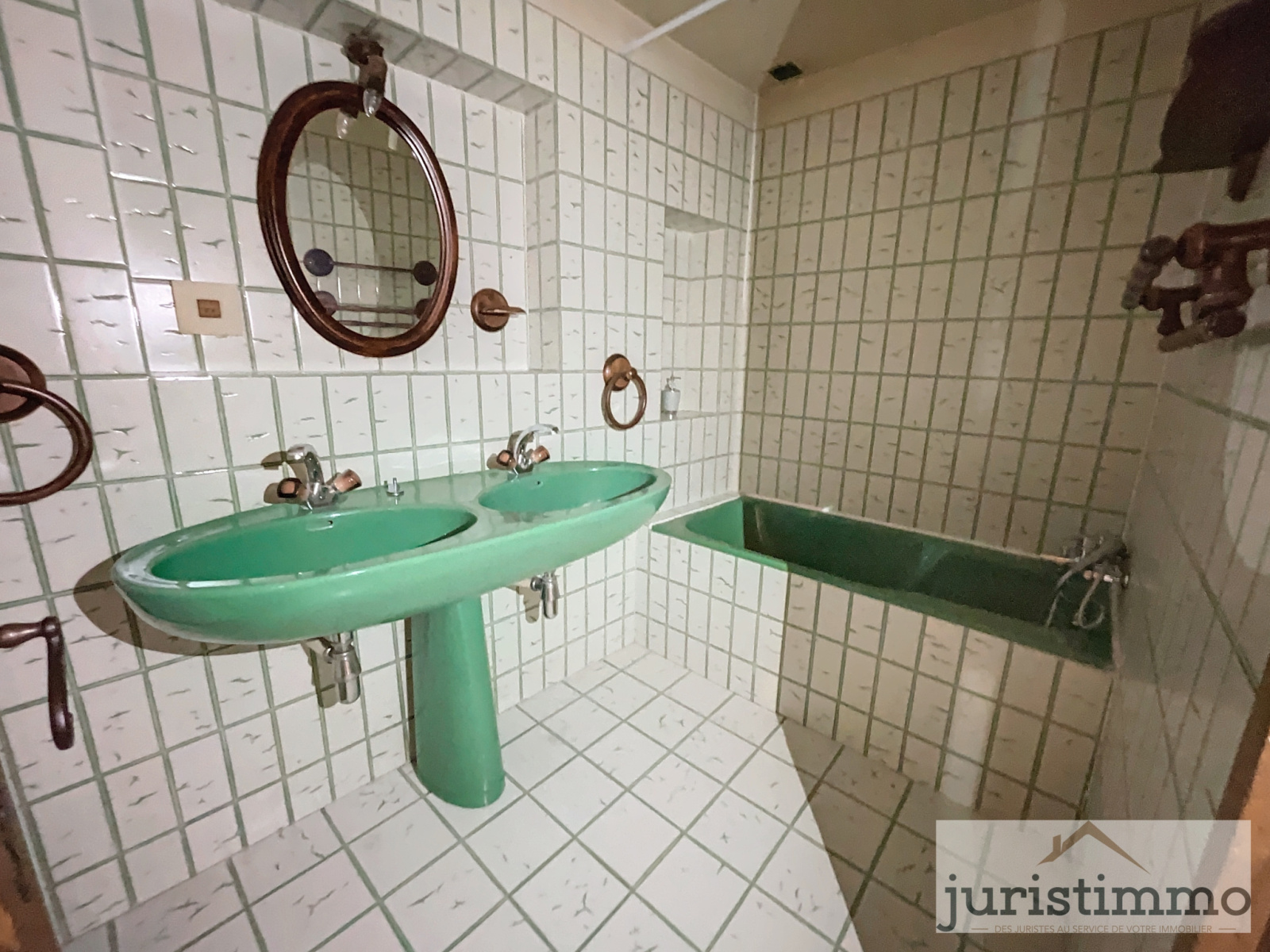 Image_27, Immeuble, Valréas, ref :479