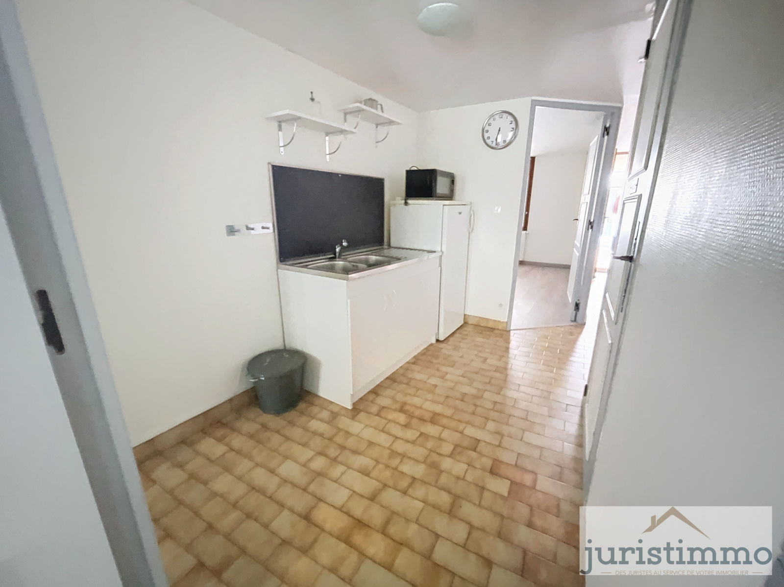 Image_20, Immeuble, Valréas, ref :479