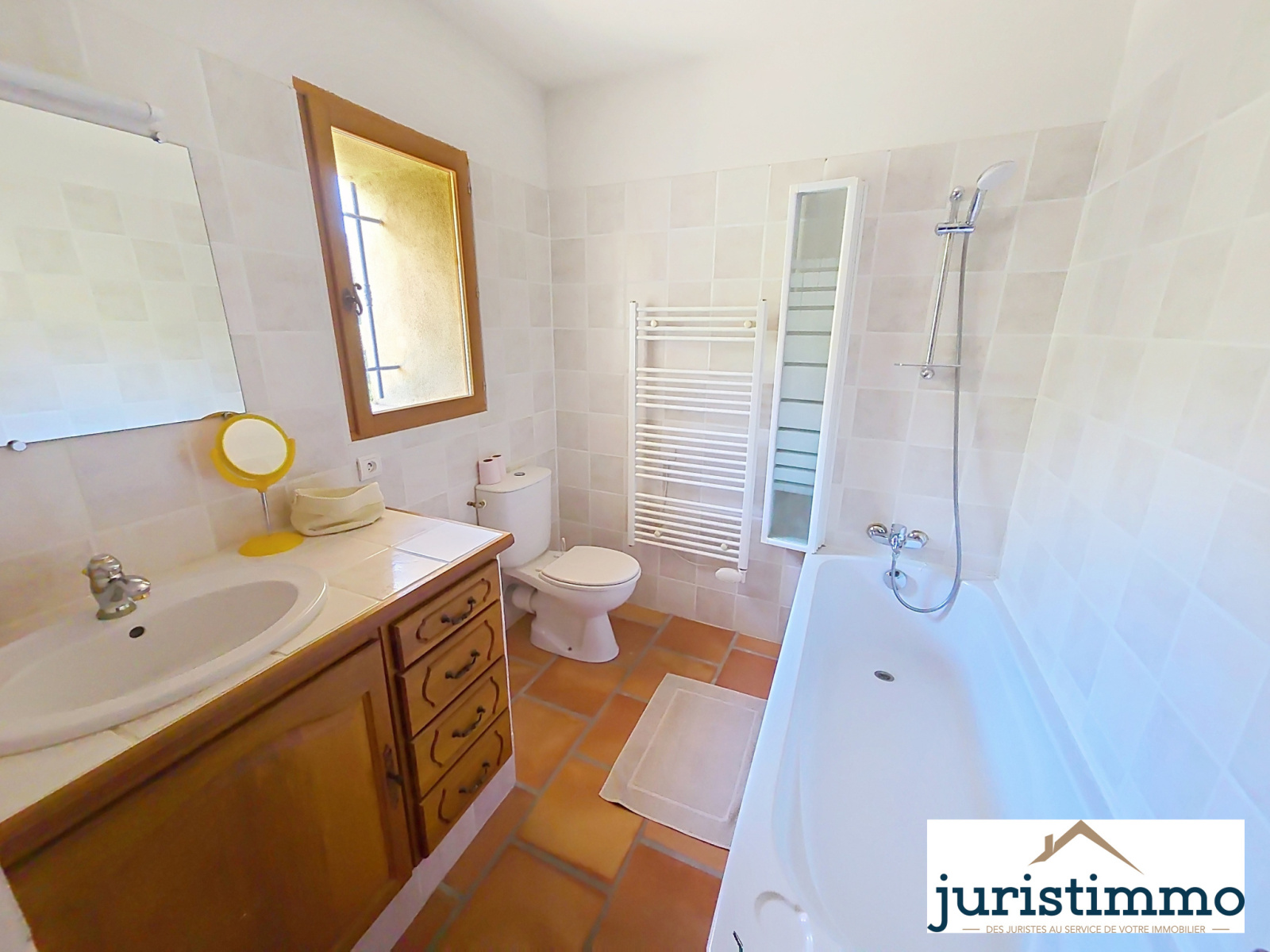 Image_35, Mas, Travaillan, ref :498