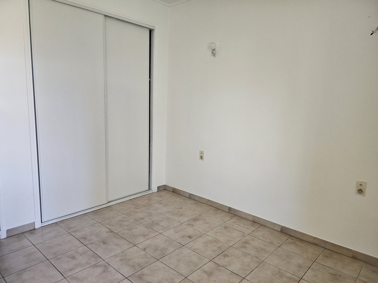 Image_7, Appartement, Travaillan, ref :791