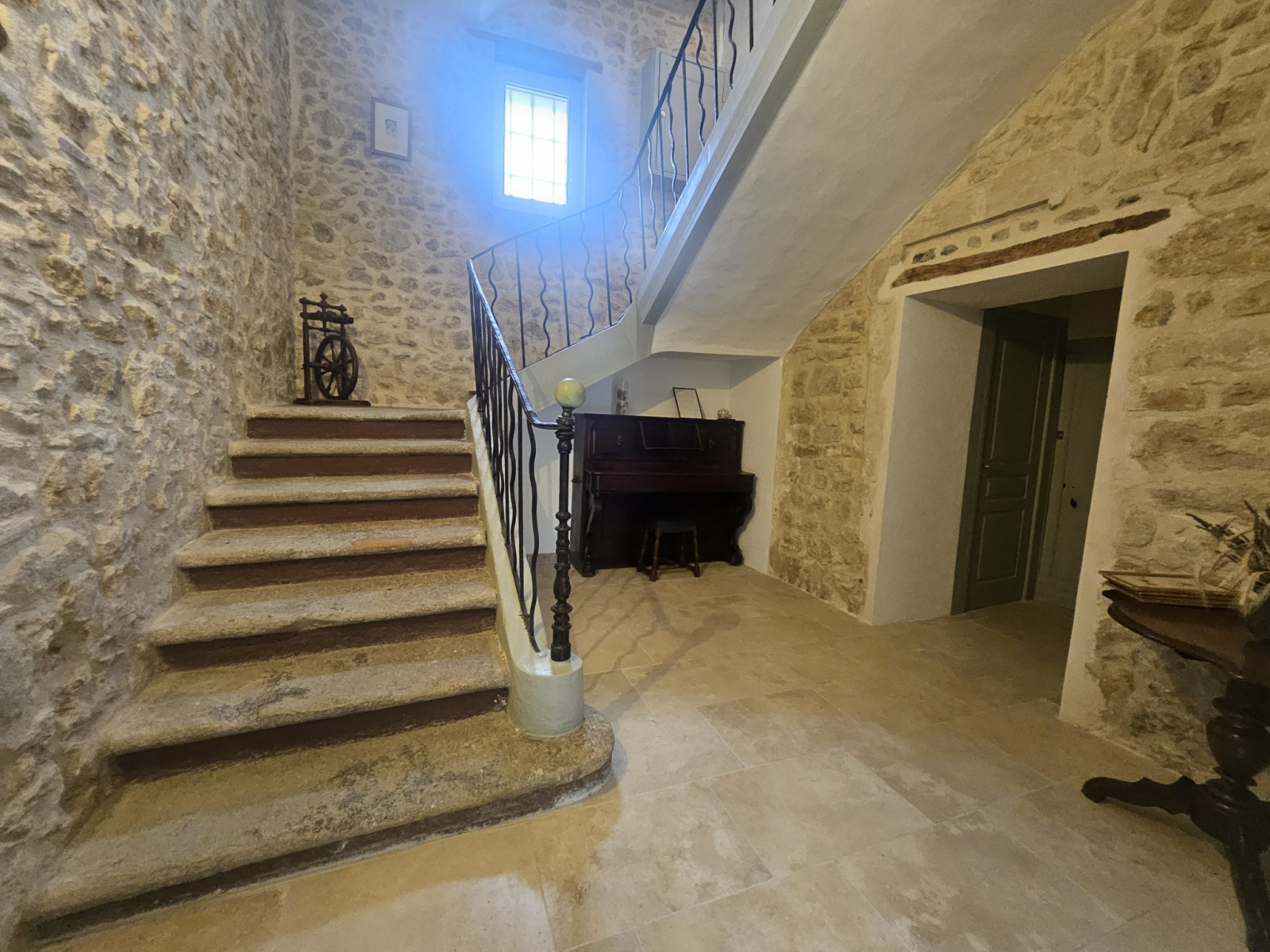 Image_9, Propriete, Orange, ref :694