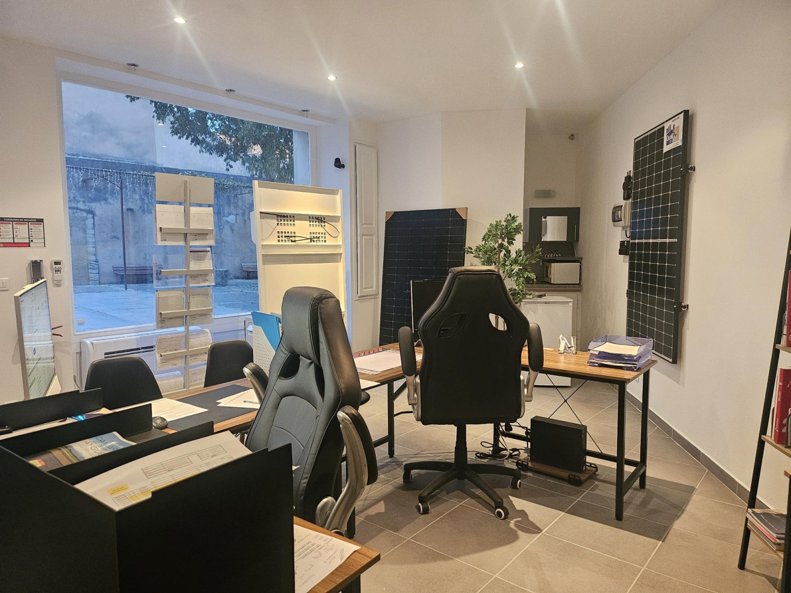 Image_8, Local commercial, Camaret-sur-Aigues, ref :YC0001