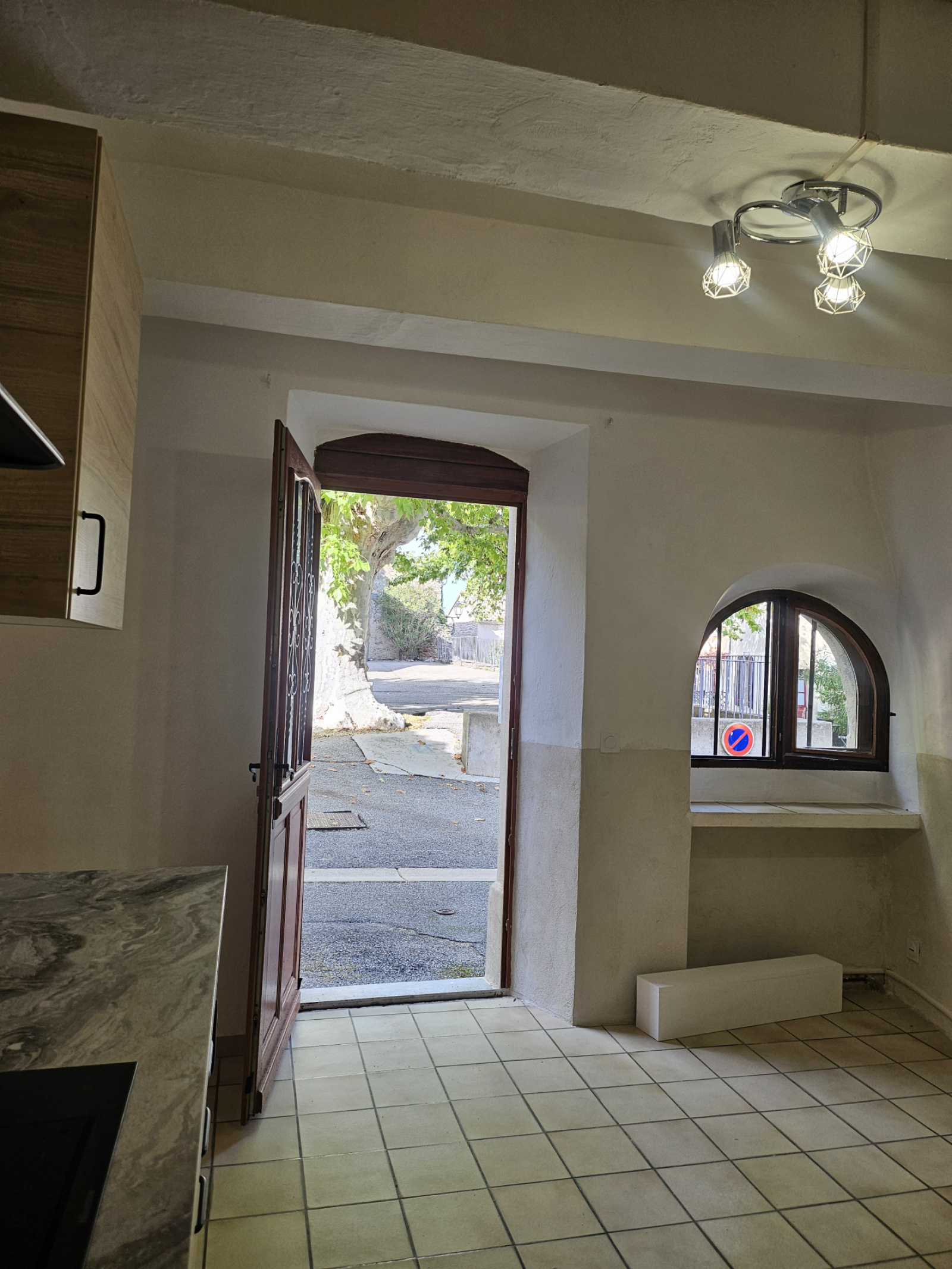 Image_2, Maison de village, Buisson, ref :750 YS