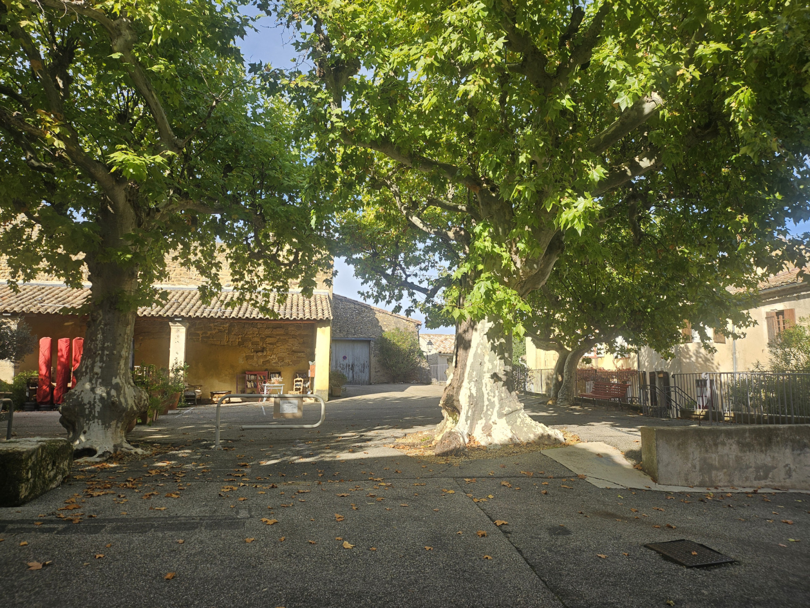 Image_23, Maison de village, Buisson, ref :750 YS