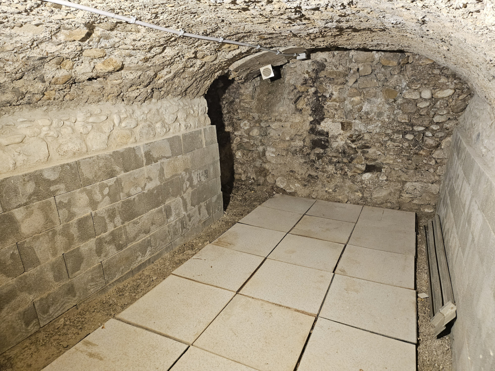 Image_21, Maison de village, Buisson, ref :750 YS