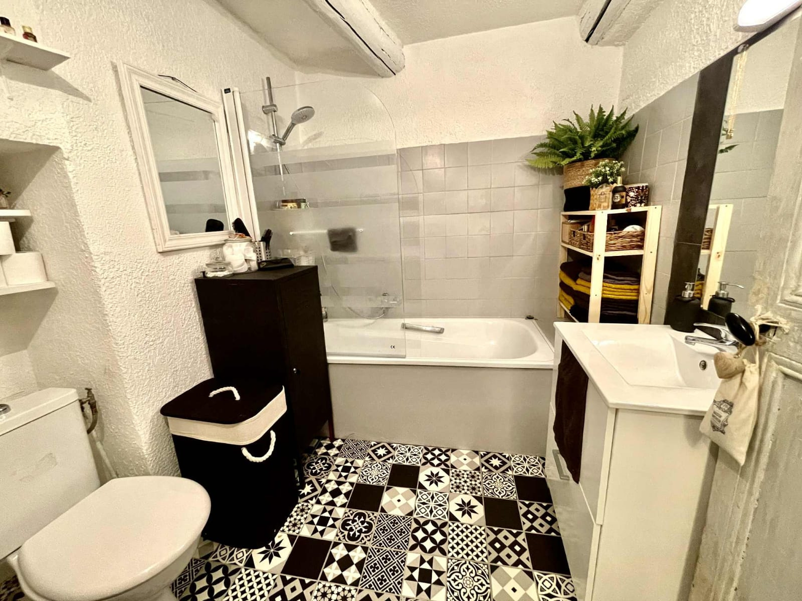 Image_9, Maison de village, Orange, ref :695