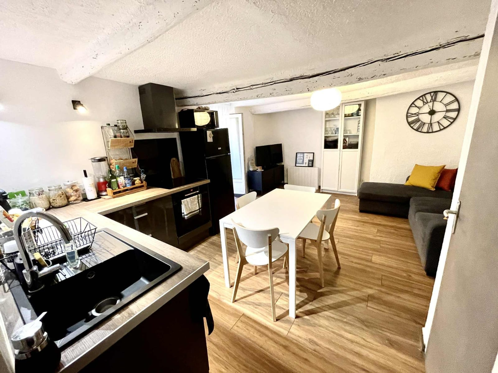 Image_2, Maison de village, Orange, ref :695